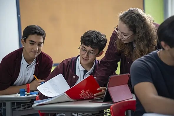 mejor-preparatoria-trilingue-en-lindavista-imagen-ingles-dic24